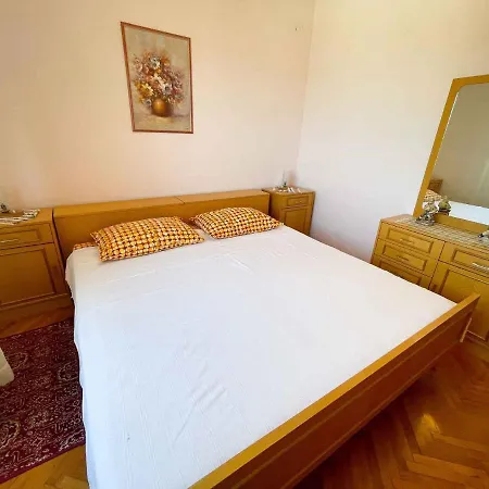 Appartamento In 43361 Jadranovo