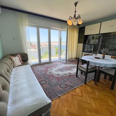 Apartment In 43361 Jadranovo